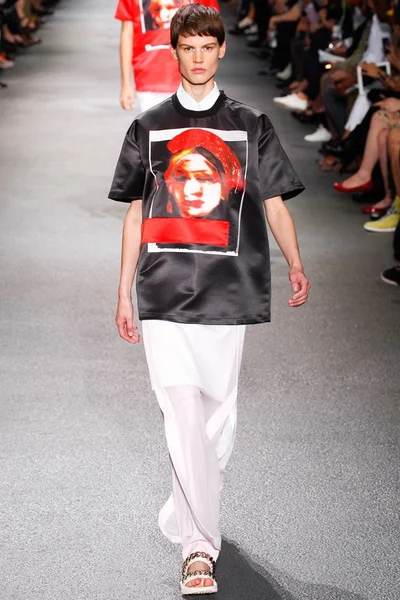 Look 47